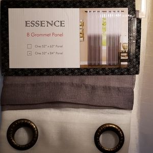 Sheer Panel by Essence